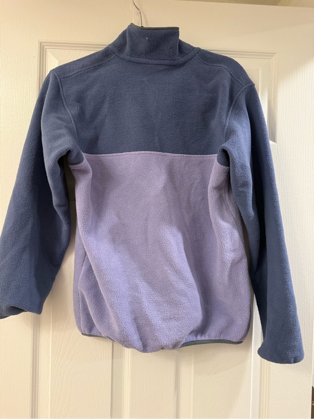 Patagonia Women’s Two-Tone Fleece Pullover - Lavender & Navy - Picture 2 of 3